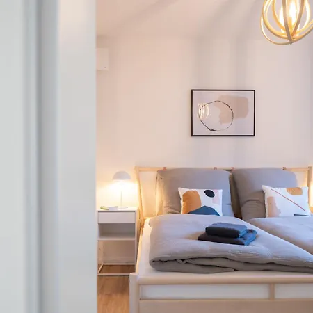 Kuestenbutze Im Modernen Scandi-style Mit Garten Und Terrasse Mildstedt