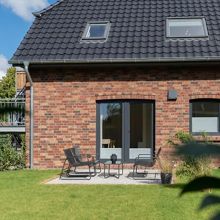 Kuestenbutze Im Modernen Scandi-style Mit Garten Und Terrasse * Mildstedt